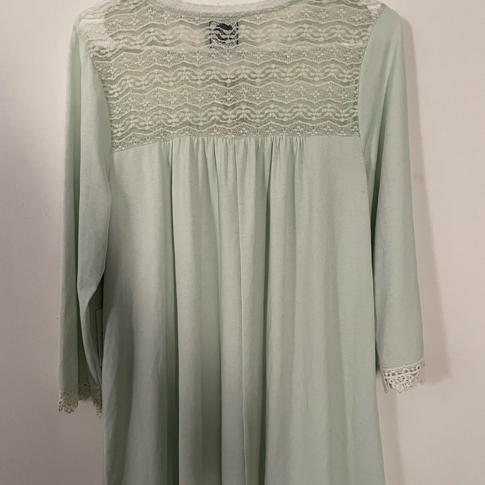 Woman Blouse - Picture 2 of 6